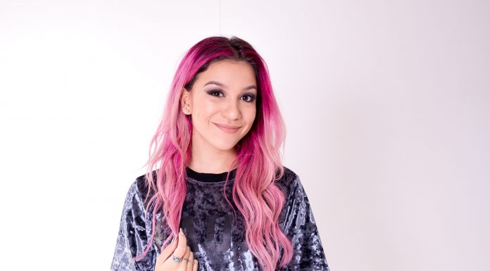 “Minha geração está conhecendo um Jesus puro, sem dogmas”, afirma Priscilla Alcântara”