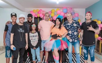 Desirée Oliveira, a eterna “Mulata difícil” do Zorra Total, completa 40 anos e celebra com festa anos 80.