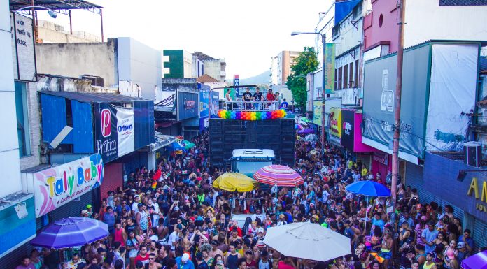 Carla Cristina Cardoso e Rodrigo Fagundes serão rainha e rei na Parada LGBTI+ de Madureira