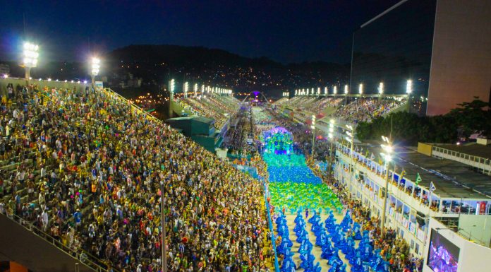DESFILE DAS CAMPEÃS ACONTECE NESTE SÁBADO 29 DE FEVEREIRO DE 2020 – 6 ESCOLAS DESFILAM NA MARQUÊS DE SAPUCAÍ…