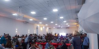 CAMPANHA DE ANIVERSÁRIO DE 24 ANOS DA REDE MULTI MARKET QUE DIVULGA PROMOÇÕES ESPECIAIS DE ANIVERSÁRIO…