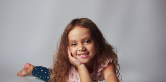 MAITÊ PAGE, ATRIZ MIRIM DE 7 ANOS E MORADORA DE MADUREIRA, ESTÁ CONFIRMADA NO ELENCO DA NOVA SÉRIE DA GLOBOPLAY, “JUNTAS & SEPARADAS”. www.portalmadureira.com / imagem: pessoal/divulgação