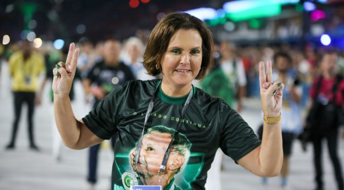 Catia Drumond é reeleita presidente da Imperatriz Leopoldinense www.portalmadureira.com / Divulgação Imagens Reproduzida