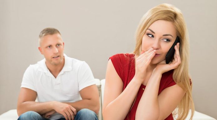 4 Razões Pelas Quais Algumas Pessoas Traem Mesmo em Relacionamentos Felizes www.portalmadureira.com / imagem reproduzida da internet