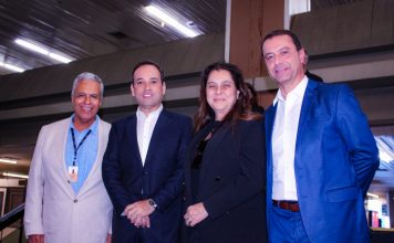 Ex-Prefeito e Prefeito atual participam de evento da BGA RJ e destacam avanços de Miguel Pereira como referência no Estado do Rio de Janeiro Everaldo do Nascimento (Presidente da BGARJ), André Portugues (Ex-prefeito de Miguel Pereira), Ana Cristina Carvalho (Presidente da Câmara África América & Caribe e Pedro Paulo Quinzinho (Atual Prefeito de Miguel Pereira). www.portalmadureira.com / Imagem: Roque Carvalho