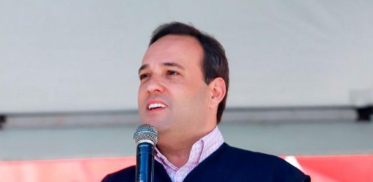 O André Português foi escolhido pelo Republicanos como pré-candidato ao governo do Rio de Janeiro após vencer uma disputa interna com o ex-governador Anthony Garotinho. André Português / Imagem: Reprodução das Redes Sociais